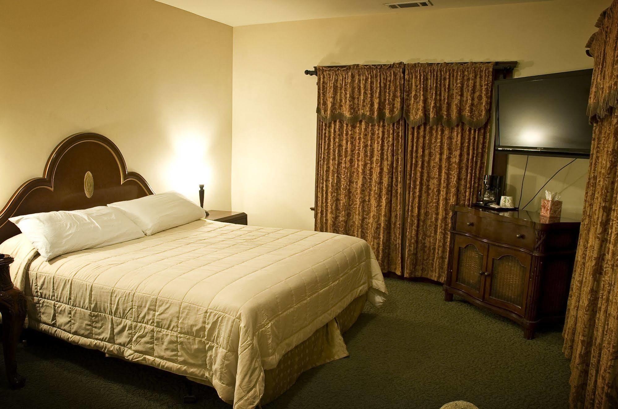 Glen Tavern Inn Santa Paula Extérieur photo